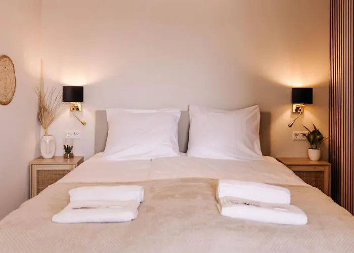 Ceebee - Free Parking شقة